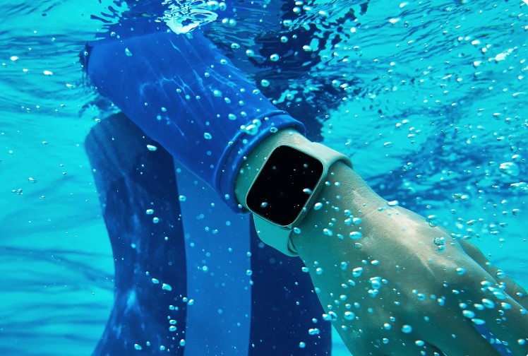 Résistance-leau-Redmi-Watch-3-Xiaomi-tunisie-Montre-intelligente-MiTunisie